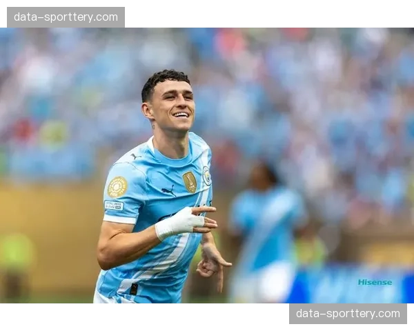 福登赛季参与进球数上双 曼城青训核心扮演多重角色 福登赛季参与进球数上双 曼城青训核心扮演多重角色