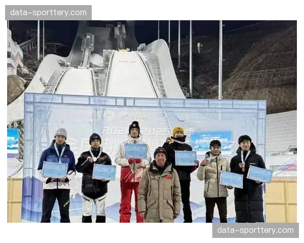 中国滑雪登山选手创历史最好成绩 但半决赛晋级数据仍不足 中国滑雪登山选手创历史最好成绩 但半决赛晋级数据仍不足